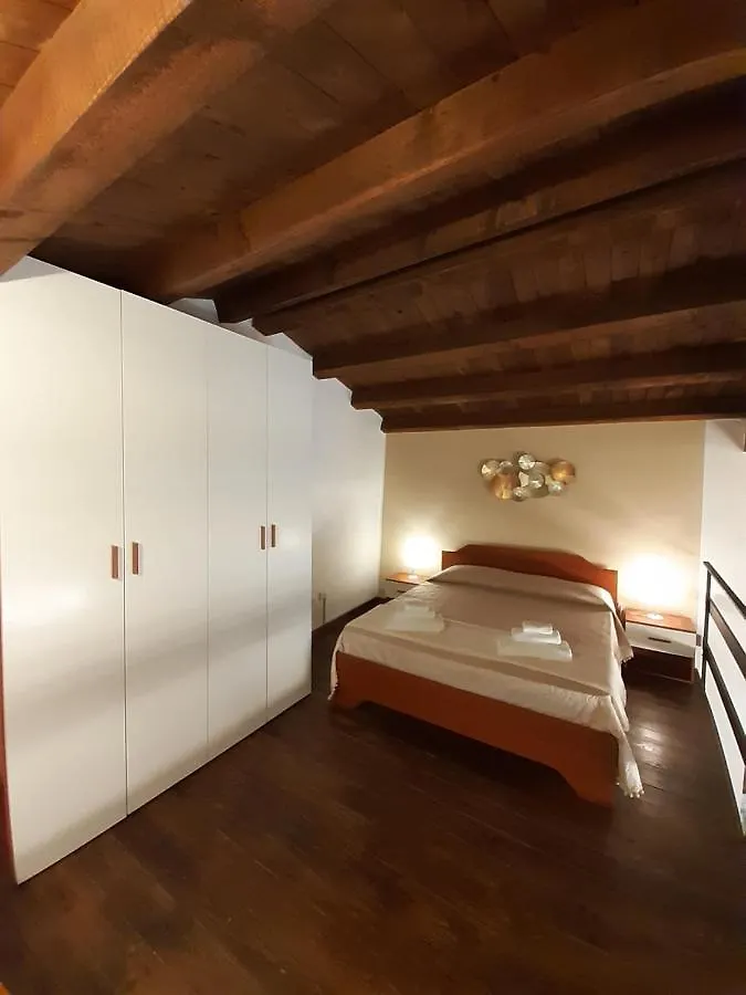 La Casa Di Sarah Villa Syracuse 0*,
